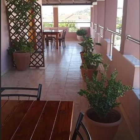 Victoria Apartment